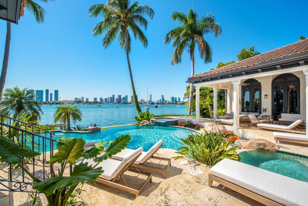 7 Essential Concierge Services Every Miami Homeowner Should Have